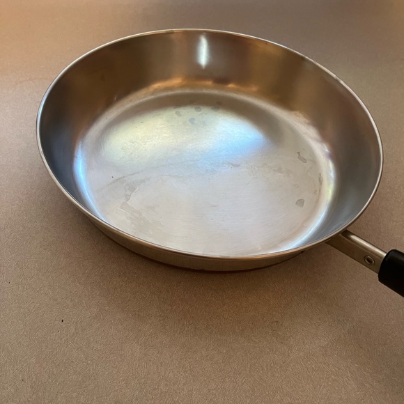 Set of 2 Nonstick Pans - Picture 6 of 8